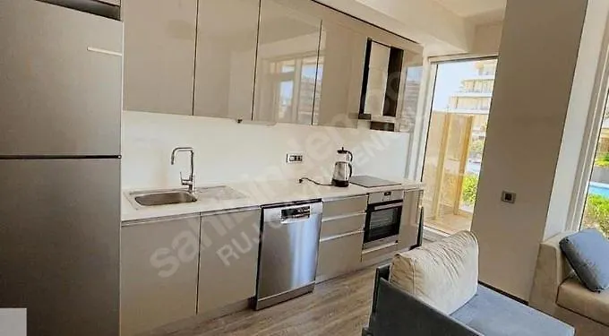 Wonderfully Located Seaside Residence 3 Minutes To Metro Istanbul
