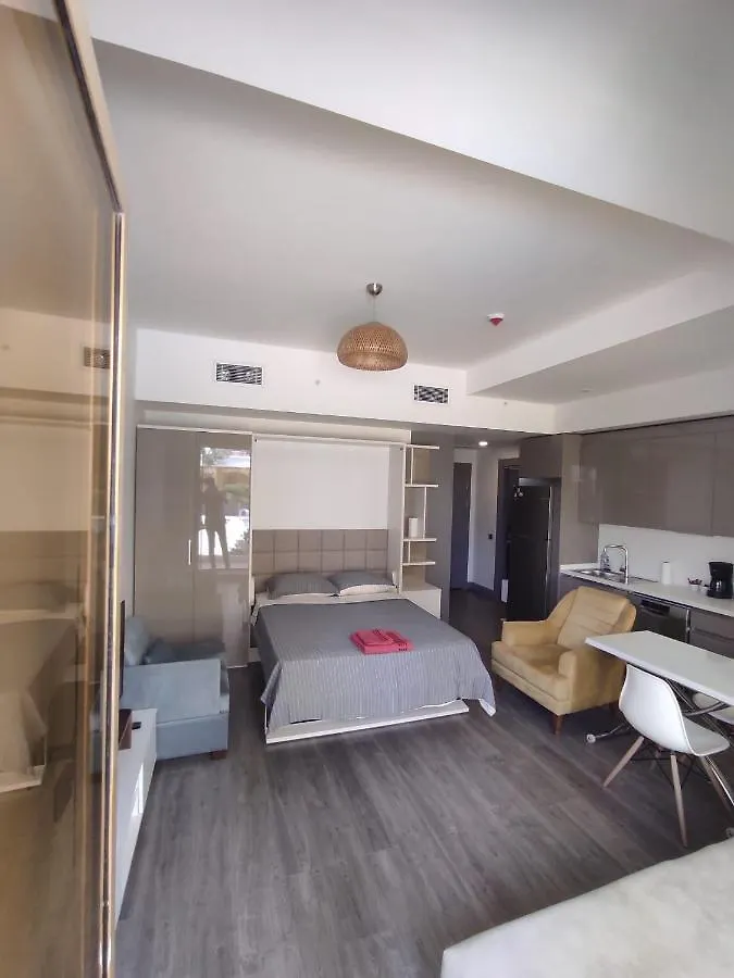Wonderfully Located Seaside Residence 3 Minutes To Metro Istanbul 0*,
