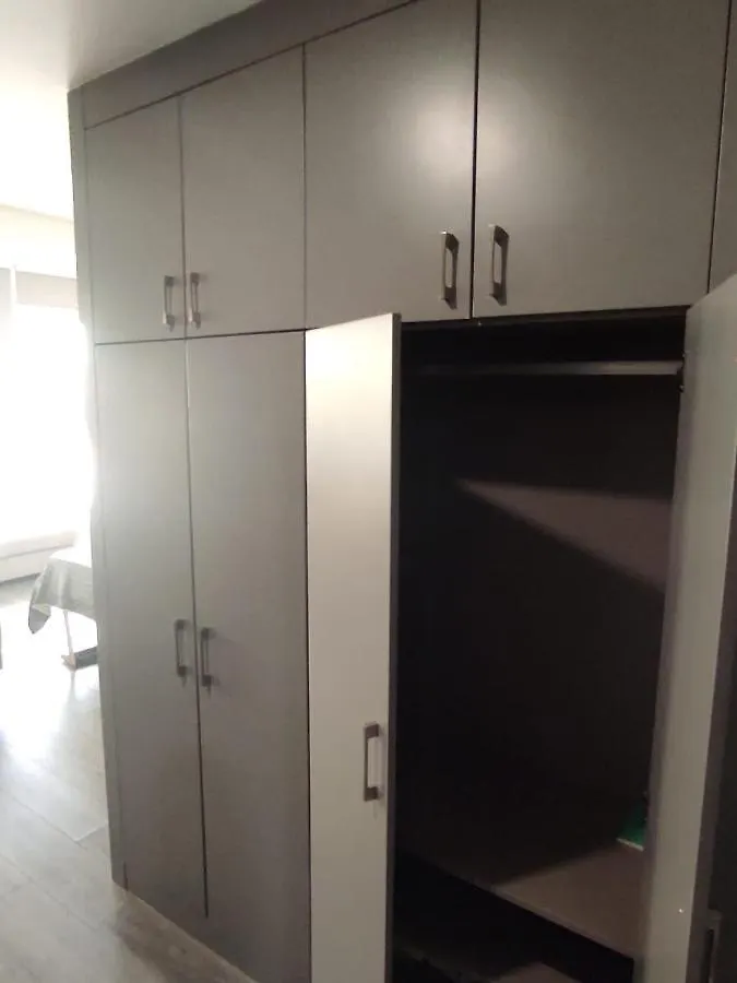 Apartment Wonderfully Located Seaside Residence 3 Minutes To Metro Istanbul