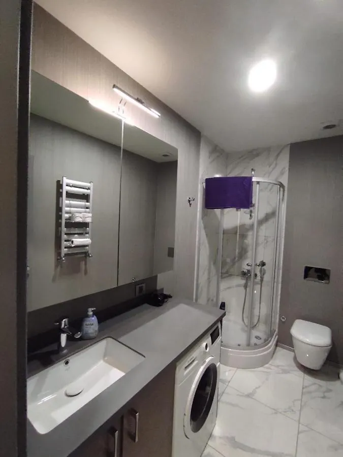 Wonderfully Located Seaside Residence 3 Minutes To Metro Istanbul