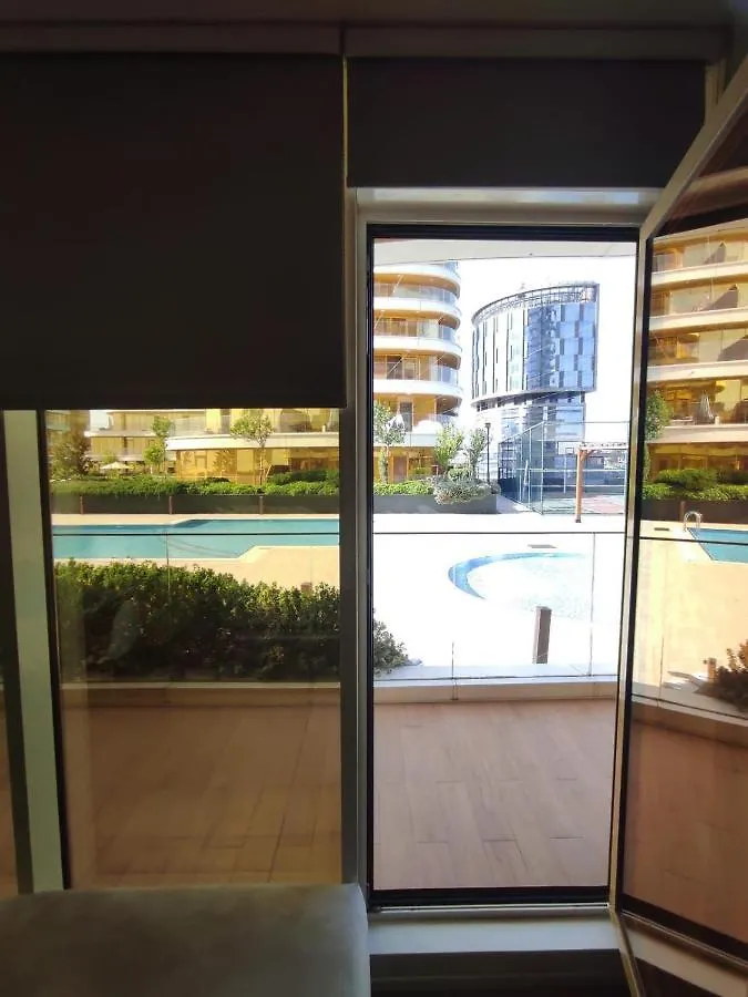 Wonderfully Located Seaside Residence 3 Minutes To Metro Istanbul 0*,