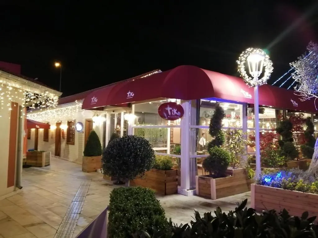 Wonderfully Located Seaside Residence 3 Minutes To Metro Istanbul