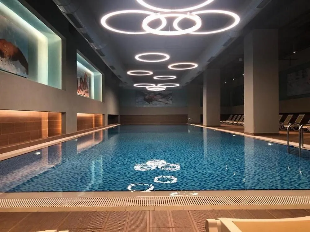 Wonderfully Located Seaside Residence 3 Minutes To Metro Istanbul